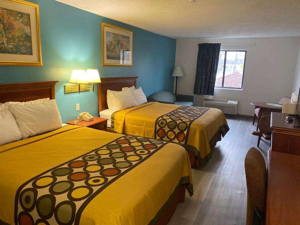 Americas Best Value Inn West Frankfort Room photo